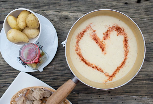 Fondue der Alpkäserei Parpan.